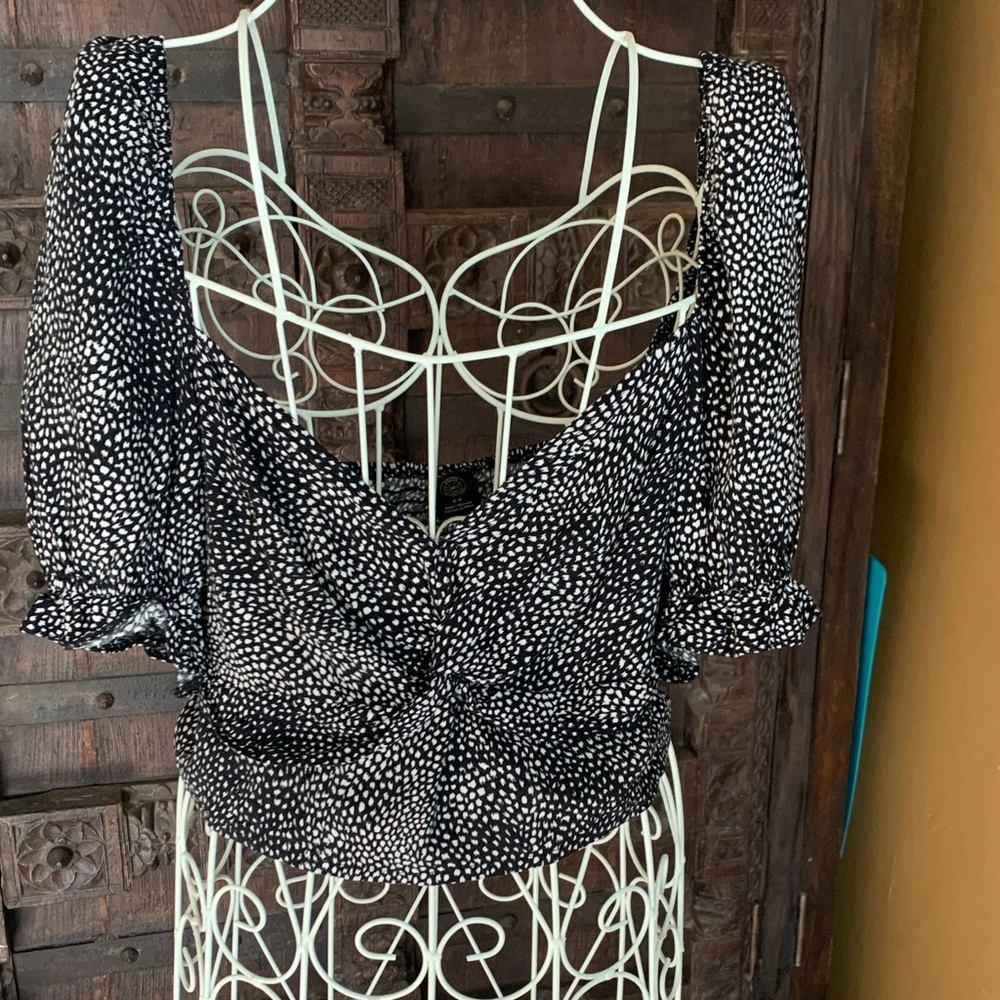Urban Outfitters Black and White Patterned Blouse